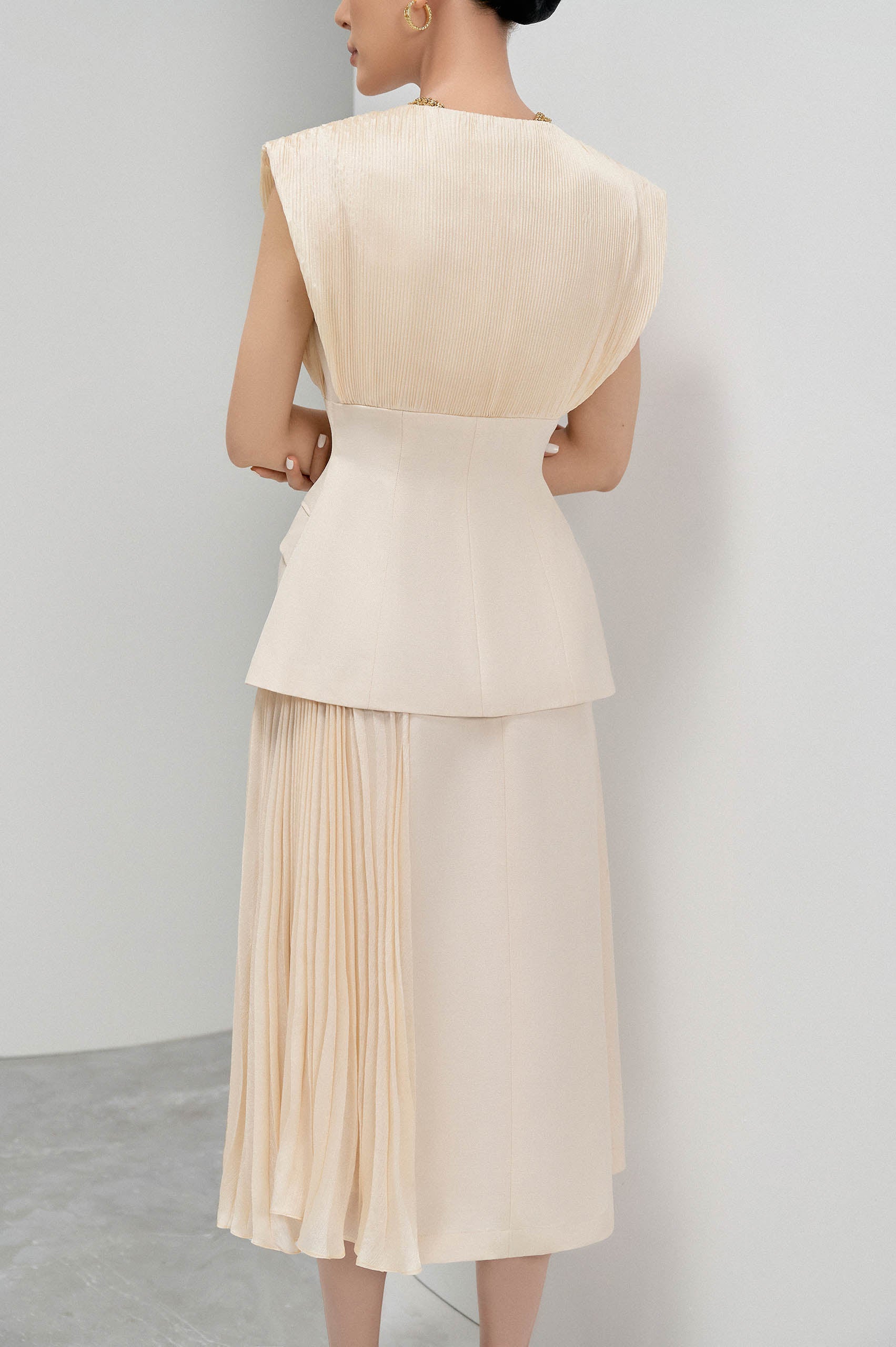Ivory Grecian Radiance